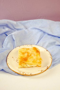 Peynir dolgulu lezzetli hamur işi