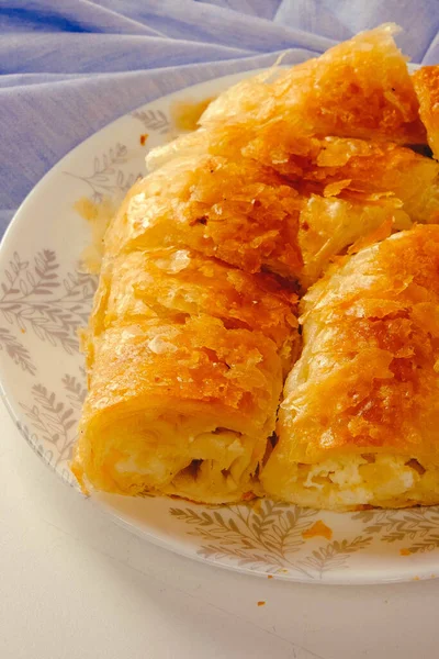 Deliciosa Pastelaria Com Recheio Queijo Feta — Fotografia de Stock