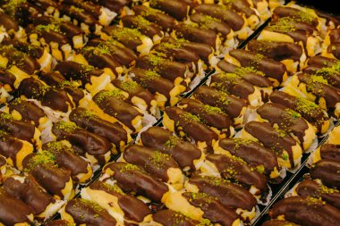 Masada lezzetli bir pasta var.