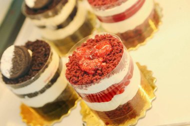 Masada lezzetli bir pasta var.