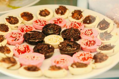 Masada lezzetli bir pasta var.