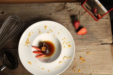 Yerel şeflerin pişirdiği ilginç yemekler.