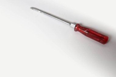 Plastik saplı tornavida.