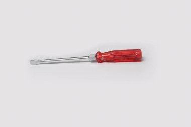 Plastik saplı tornavida.