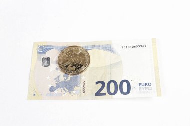 Multi Euro Dolar, farklı türde yeni nesil banknotlar, bitcoin