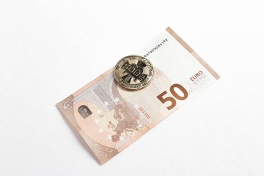 Multi Euro Dolar, farklı türde yeni nesil banknotlar, bitcoin