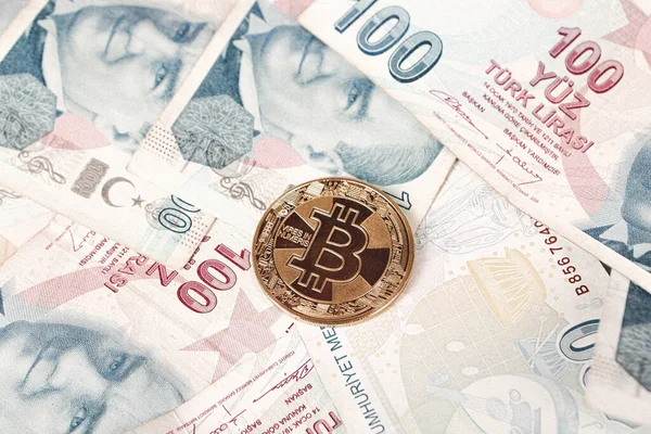 Turkiska Lira Sedlar Och Bitcoin — Stockfoto