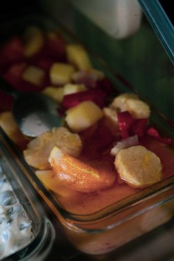 Geleneksel Türk ve Yunan yemek meze masası