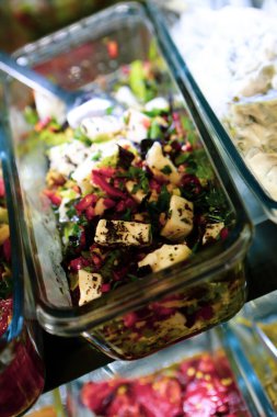 Geleneksel Türk ve Yunan yemek meze masası