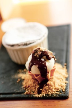 dondurma çikolatalı sufle