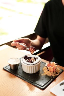 dondurma çikolatalı sufle