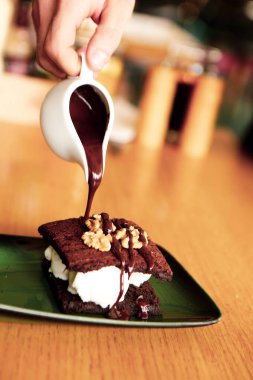 dondurma çikolatalı sufle