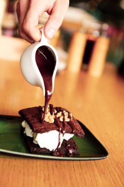 dondurma çikolatalı sufle