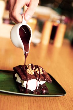 dondurma çikolatalı sufle