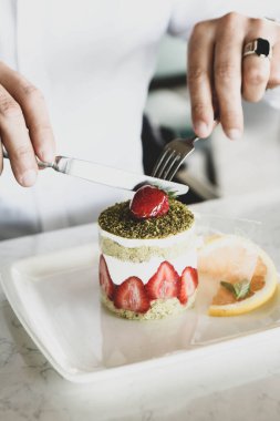 Masada lezzetli bir pasta var.