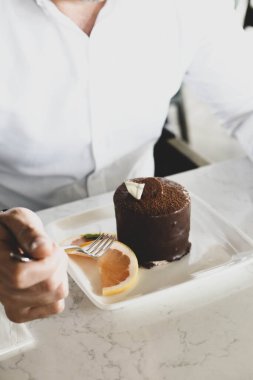 Masada lezzetli bir pasta var.