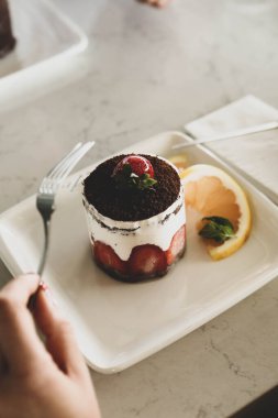 Masada lezzetli bir pasta var.