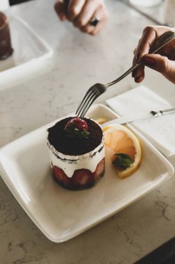 Masada lezzetli bir pasta var.