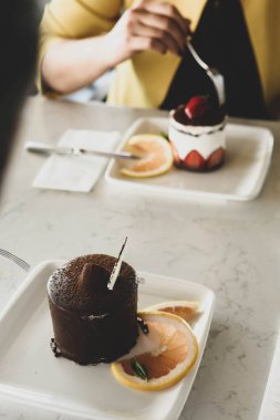 Masada lezzetli bir pasta var.