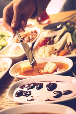 zengin ve leziz Türk Kahvaltı