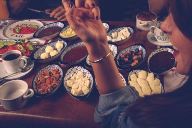 zengin ve leziz Türk Kahvaltı