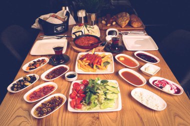 zengin ve leziz Türk Kahvaltı