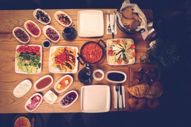 zengin ve leziz Türk Kahvaltı