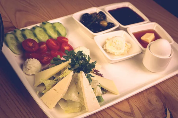 zengin ve leziz Türk Kahvaltı