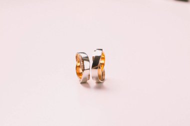 Elmas Mücevherler ve Moda Mücevherleri