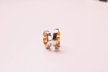 Elmas Mücevherler ve Moda Mücevherleri