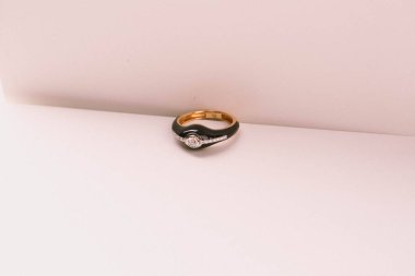 Elmas Mücevherler ve Moda Mücevherleri