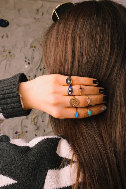 Elmas Mücevherler ve Moda Mücevherleri