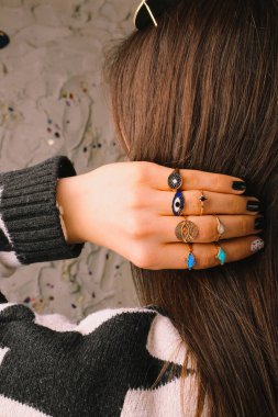 Elmas Mücevherler ve Moda Mücevherleri