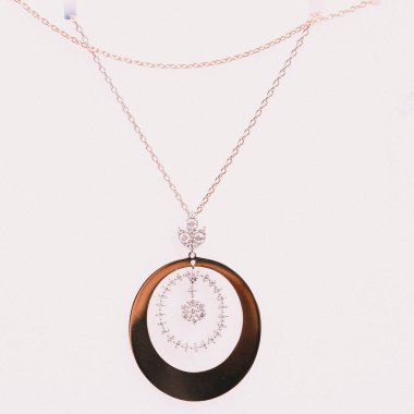 Elmas Mücevherler ve Moda Mücevherleri