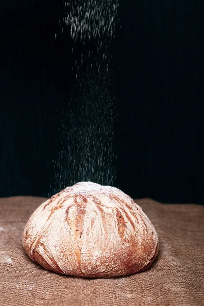 Lezzetli doğal estetik fırınlanmış ekmek