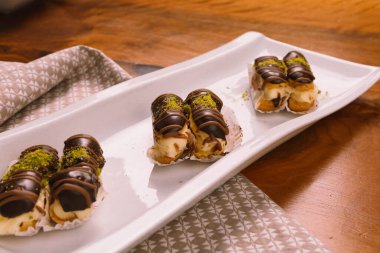 Masada lezzetli bir pasta var.