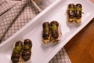 Masada lezzetli bir pasta var.