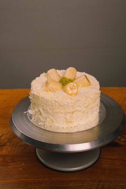 Masada lezzetli bir pasta var.