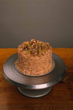 Masada lezzetli bir pasta var.