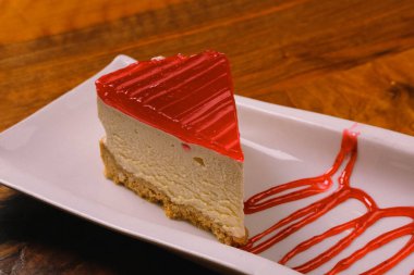 Masada lezzetli bir pasta var.