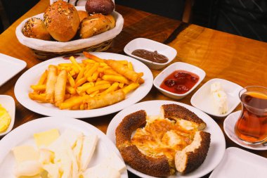 zengin ve leziz Türk Kahvaltı