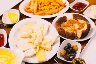 zengin ve leziz Türk Kahvaltı