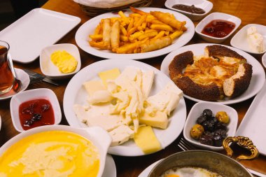 zengin ve leziz Türk Kahvaltı