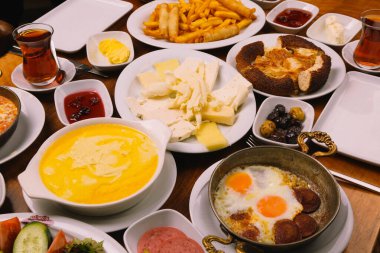 zengin ve leziz Türk Kahvaltı