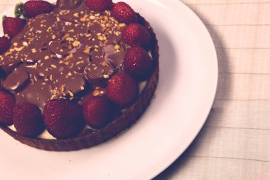 Masada lezzetli bir pasta var.