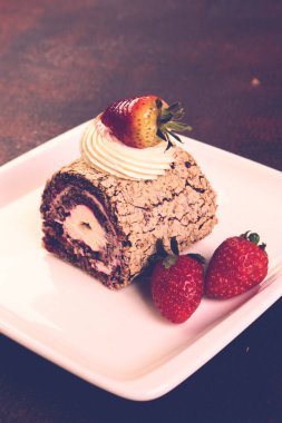 Masada lezzetli bir pasta var.