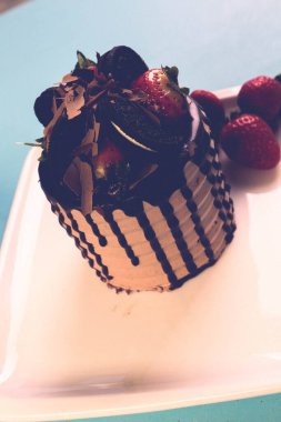 Masada lezzetli bir pasta var.