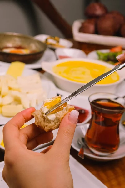 Zengin Leziz Türk Kahvaltı — Stok fotoğraf