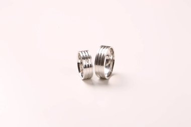 Elmas Mücevherler ve Moda Mücevherleri