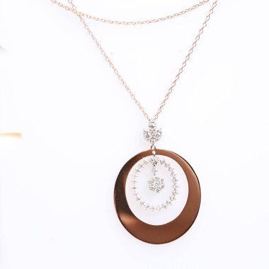 Elmas Mücevherler ve Moda Mücevherleri